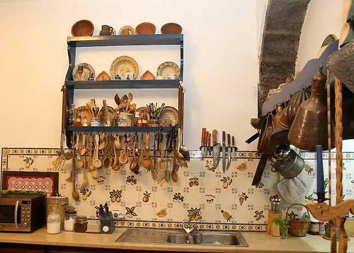 Kwatera prywatna - *